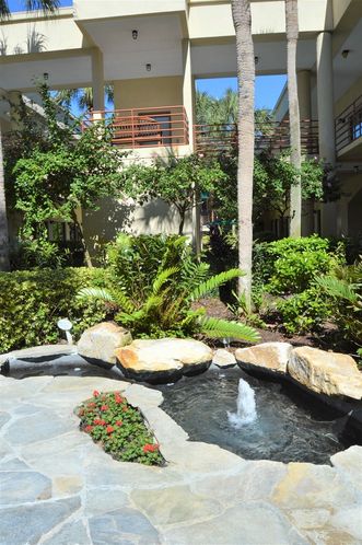 Live Oak Office Center: 2201 Cantu Court, Sarasota, FL 34232